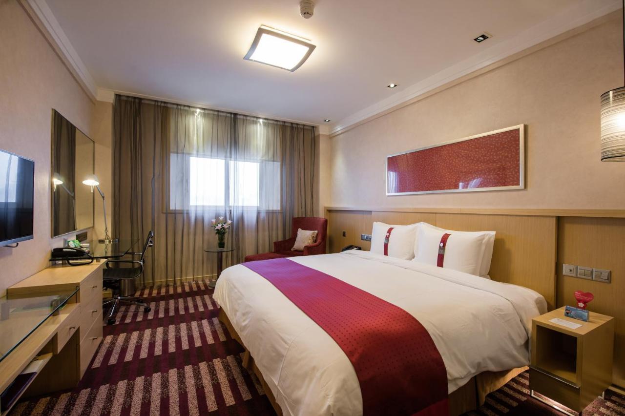 Holiday Inn Downtown Shanghai Exterior photo