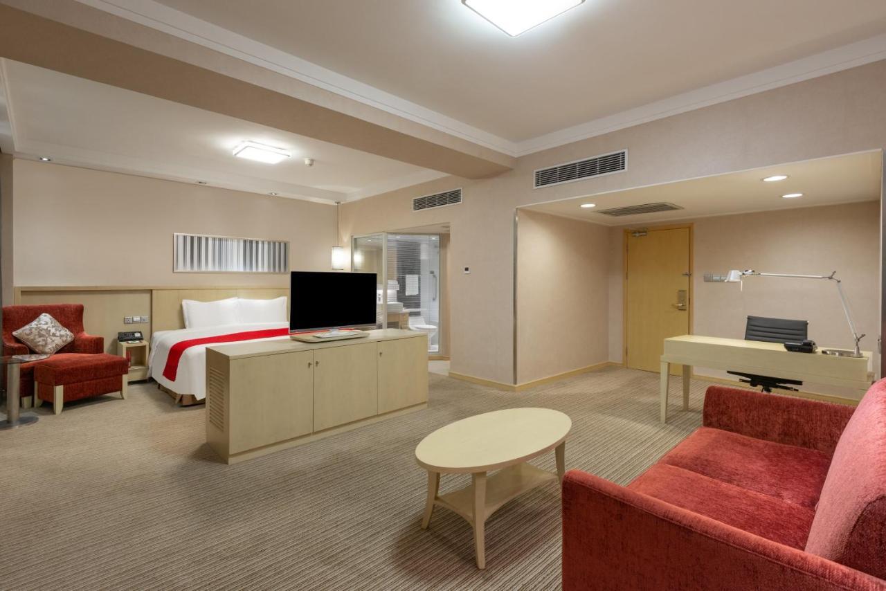 Holiday Inn Downtown Shanghai Exterior photo