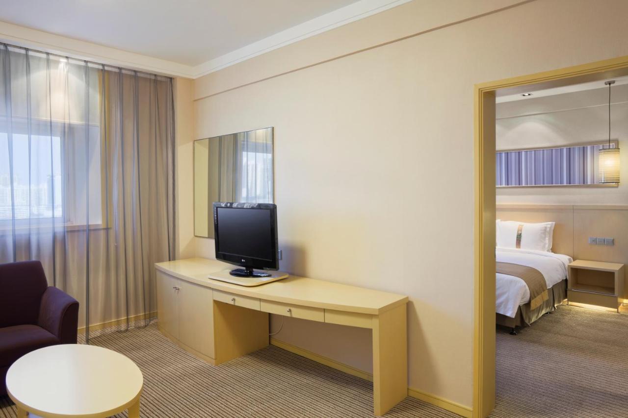 Holiday Inn Downtown Shanghai Exterior photo